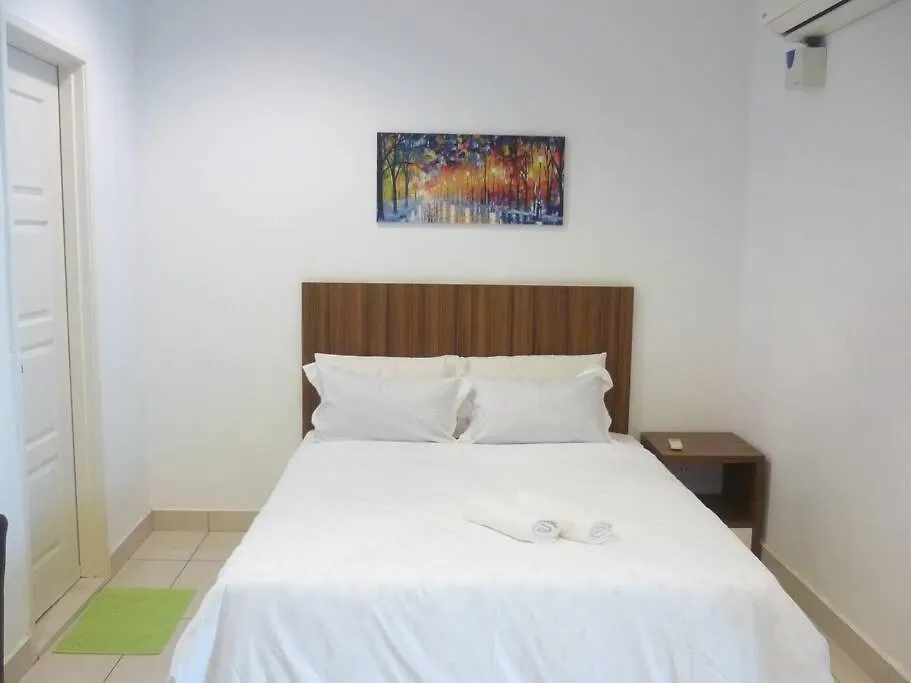 Studio At Middle Floor Sea View George Town 0*,  Malesia