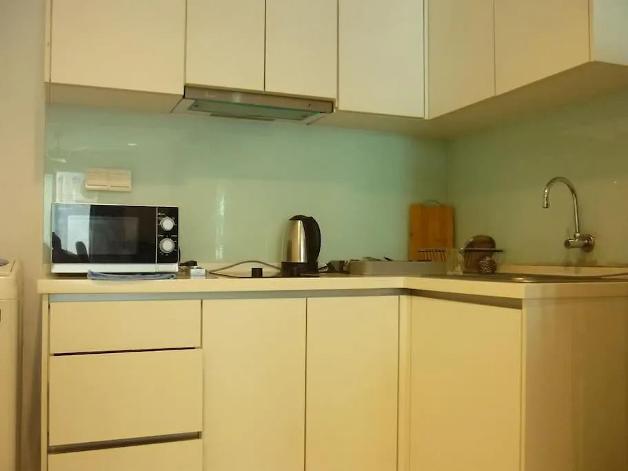 Studio At Middle Floor Sea View George Town Apartment