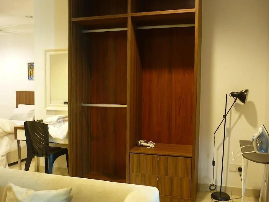 Studio At Middle Floor Sea View George Town 0*,  Malaysia